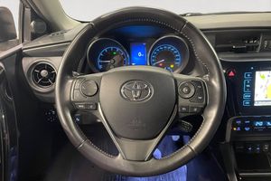 Toyota Auris bild 13