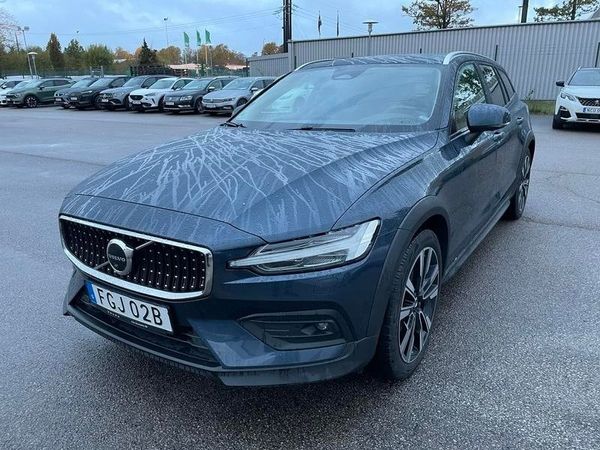 Volvo V60 Cross Country B4 MILDHYBRID AWD - 2024