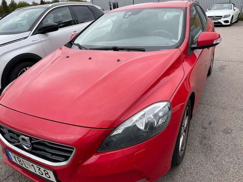 Volvo V40