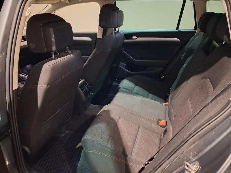 Volkswagen Passat bild 3