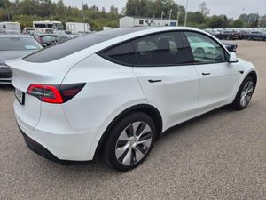 Tesla Model Y bild 4