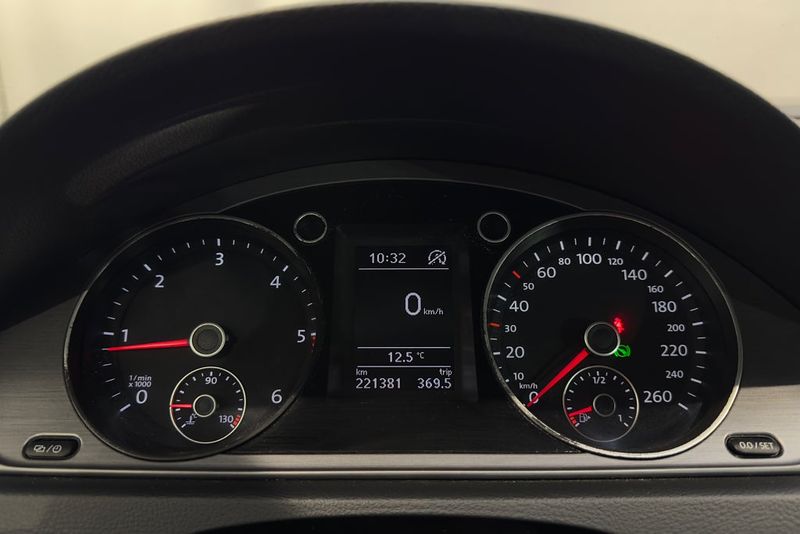 Volkswagen Passat bild 10