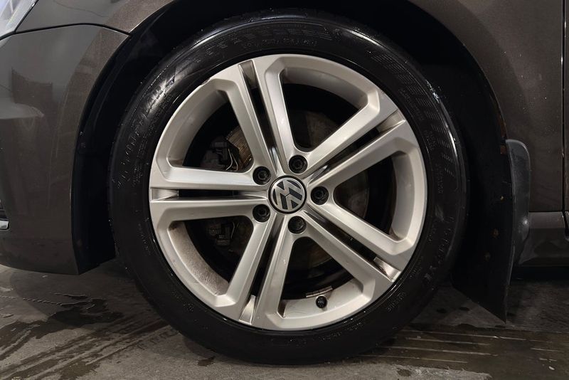 Volkswagen Passat bild 19