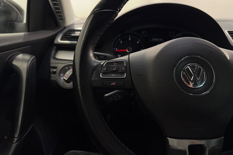 Volkswagen Passat bild 9