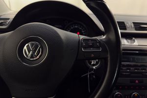 Volkswagen Passat bild 12