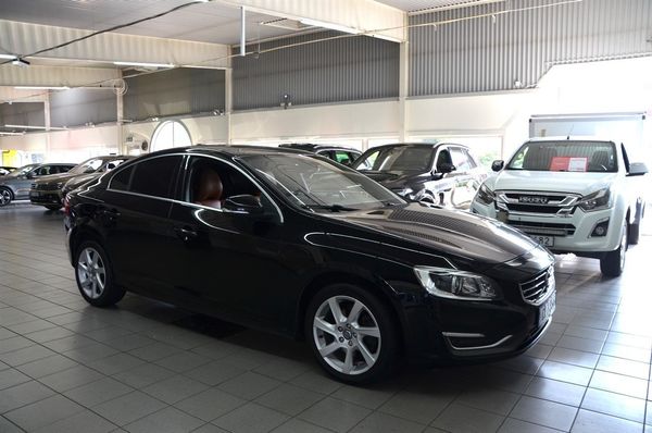 Volvo S60 D4 181hk Summum / Taklucka - 2015