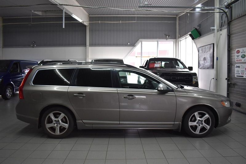 Volvo V70 bild 2