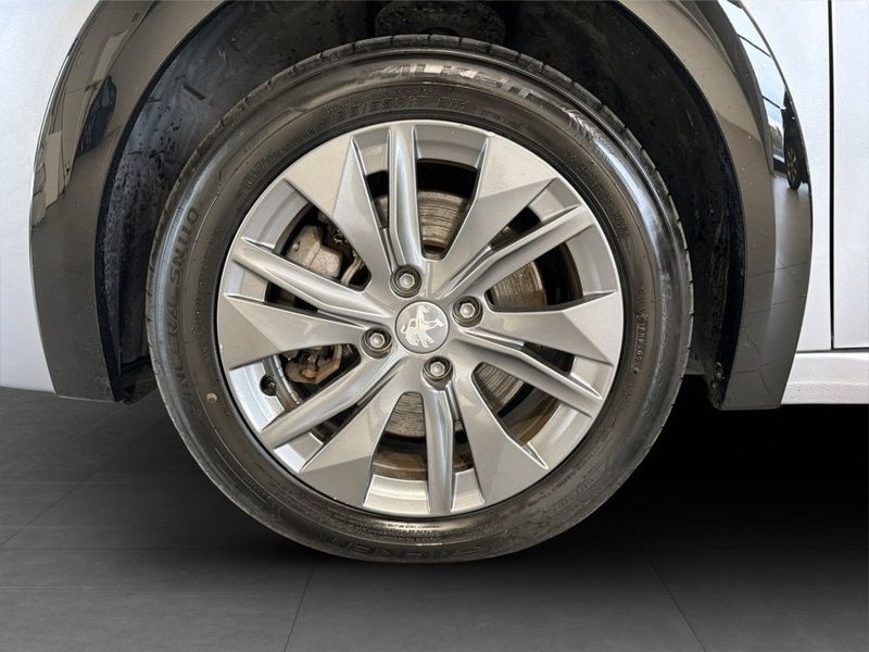 Peugeot e-208 bild 16