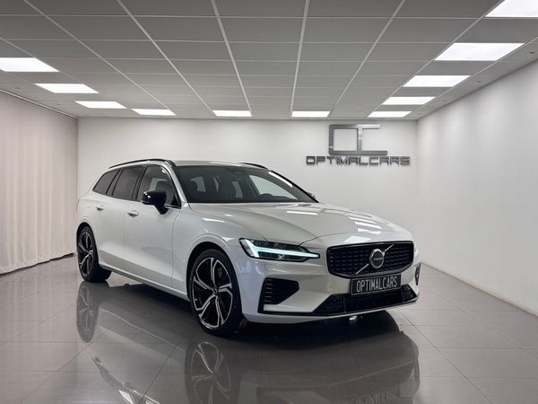 Volvo V60 Recharge T6 AWD R-Design Plus Dark EDT. MOMS Leasebar - 2023