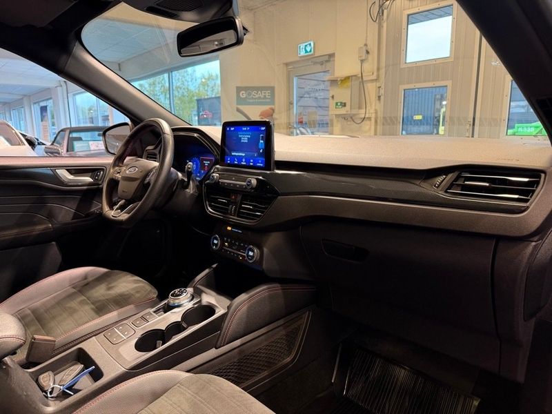 Ford Kuga bild 9