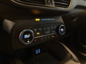 Ford Kuga bild 17