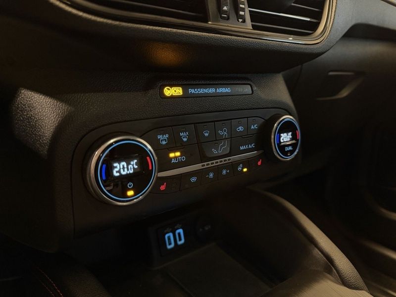 Ford Kuga bild 17