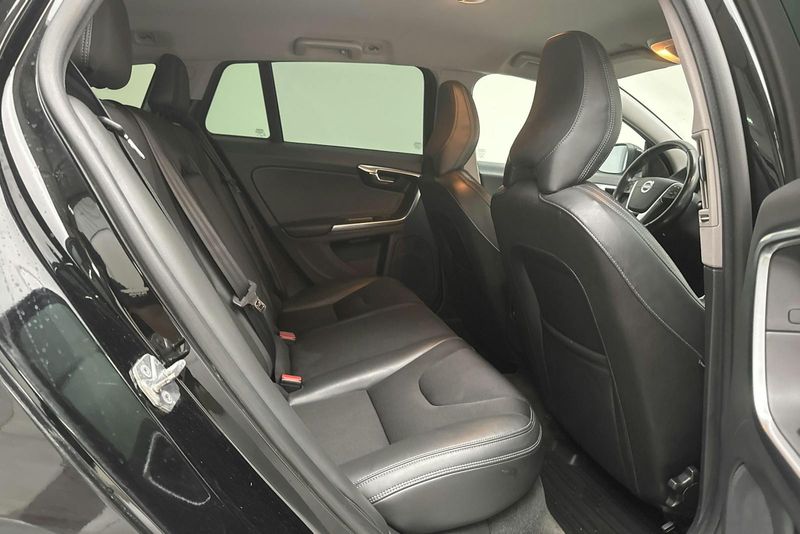 Volvo V60 bild 8