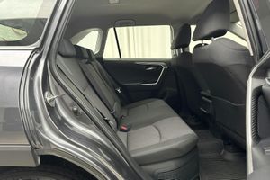 Toyota RAV4 bild 8