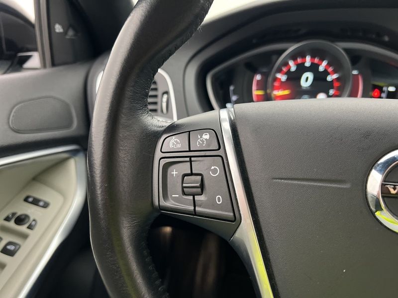 Volvo V40 bild 18