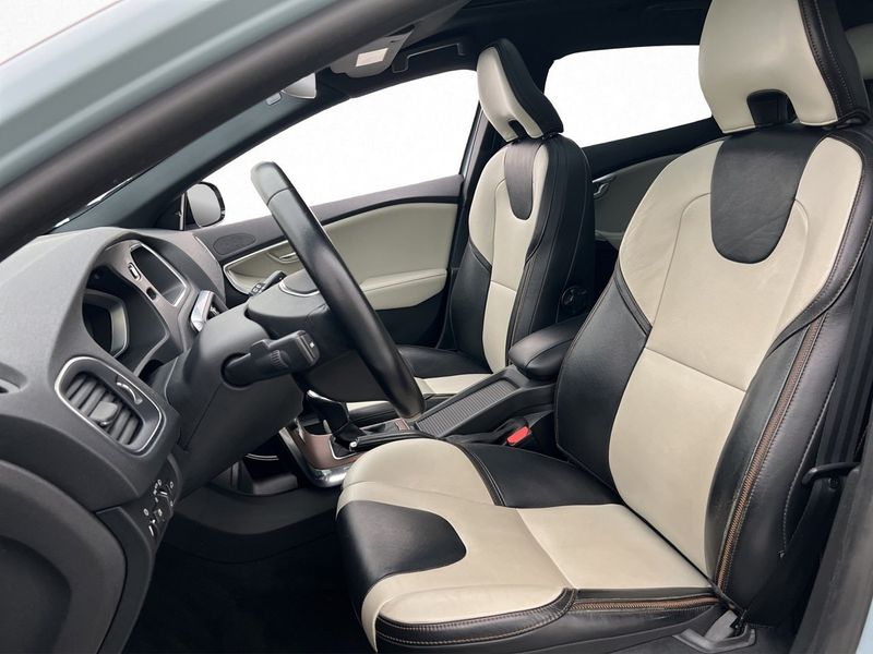 Volvo V40 bild 13