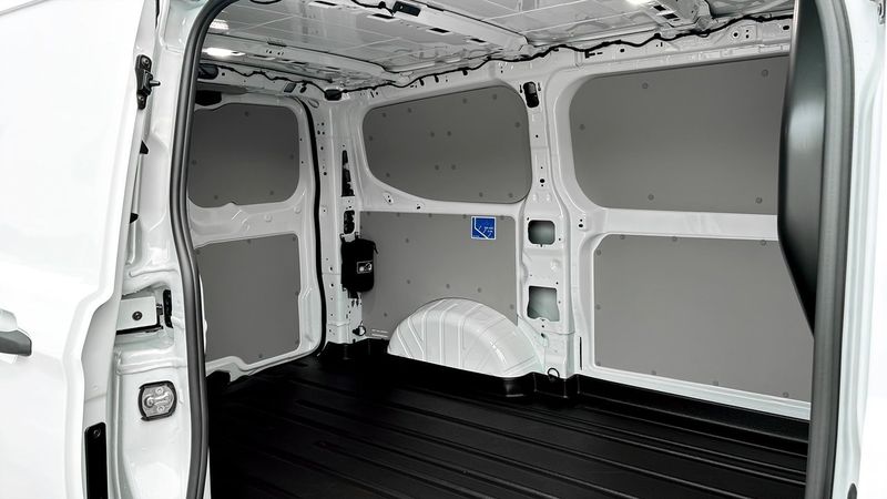 Ford Custom bild 11