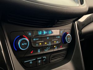 Ford Kuga bild 23
