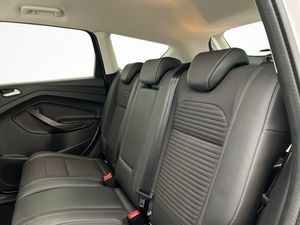 Ford Kuga bild 10