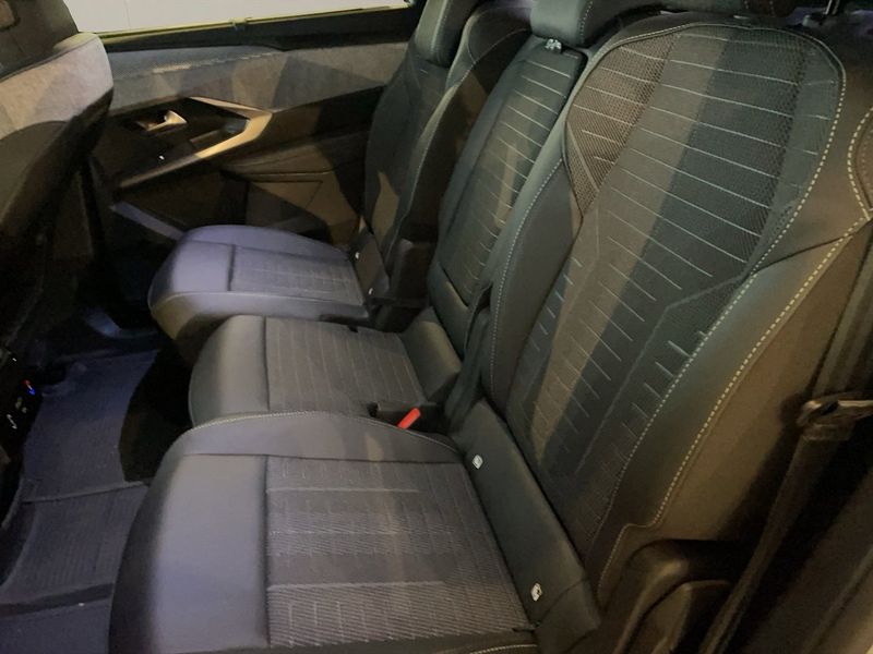 Peugeot e-5008 bild 11