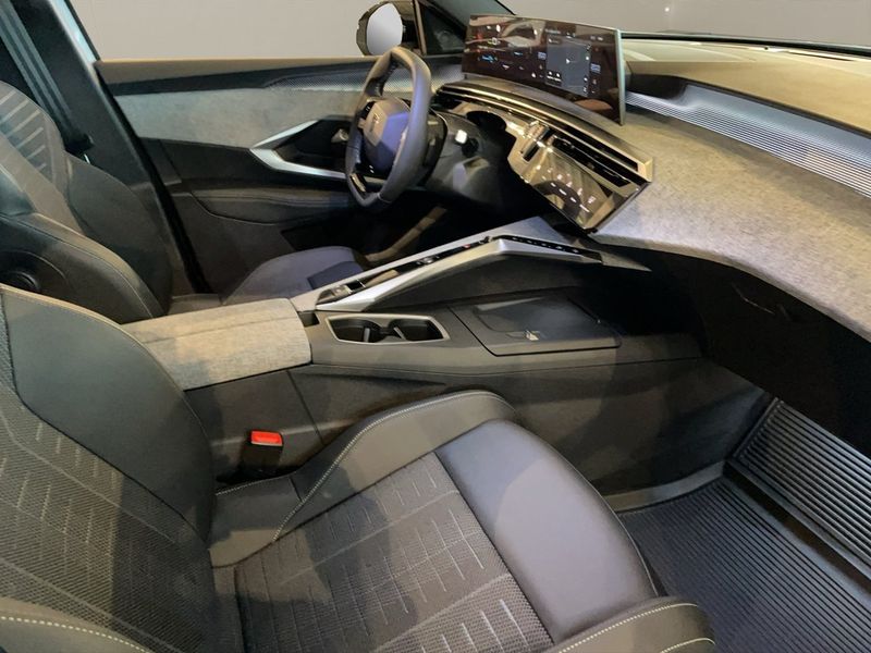Peugeot e-5008 bild 13