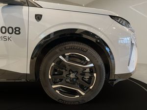 Peugeot e-5008 bild 15