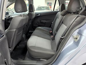 Opel Astra bild 8