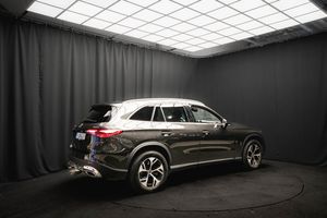Mercedes GLC300 bild 7