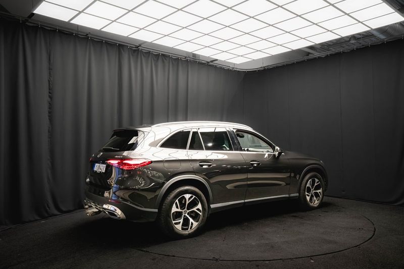 Mercedes GLC300 bild 7