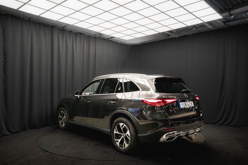 Mercedes GLC300 bild 9