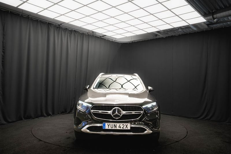 Mercedes GLC300 bild 4