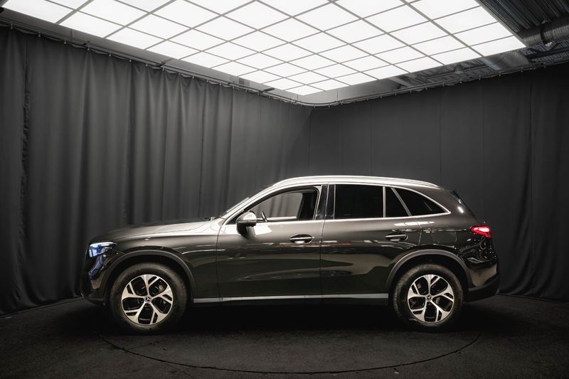 Mercedes GLC300 bild 10