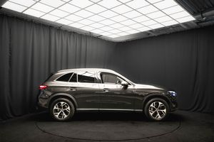 Mercedes GLC300 bild 6
