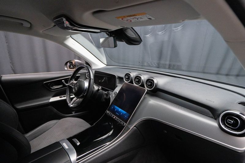 Mercedes GLC300 bild 13