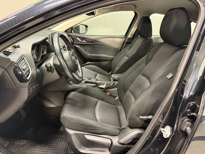 Mazda 3 bild 9