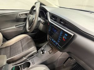 Toyota Auris bild 15