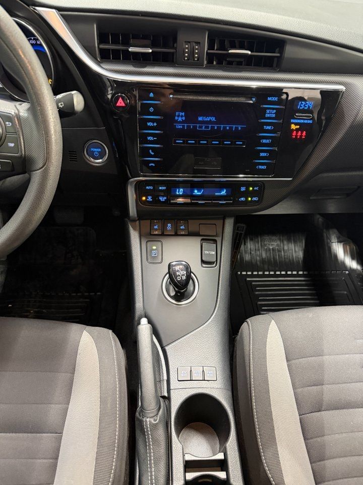 Toyota Auris bild 17