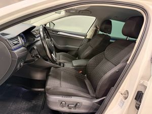 Skoda Superb bild 9