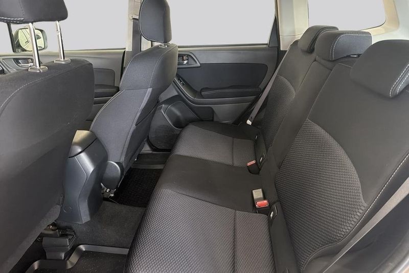 Subaru Forester bild 9