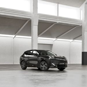 Lynk & Co 08 bild 1