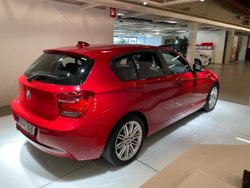BMW 118 bild 11