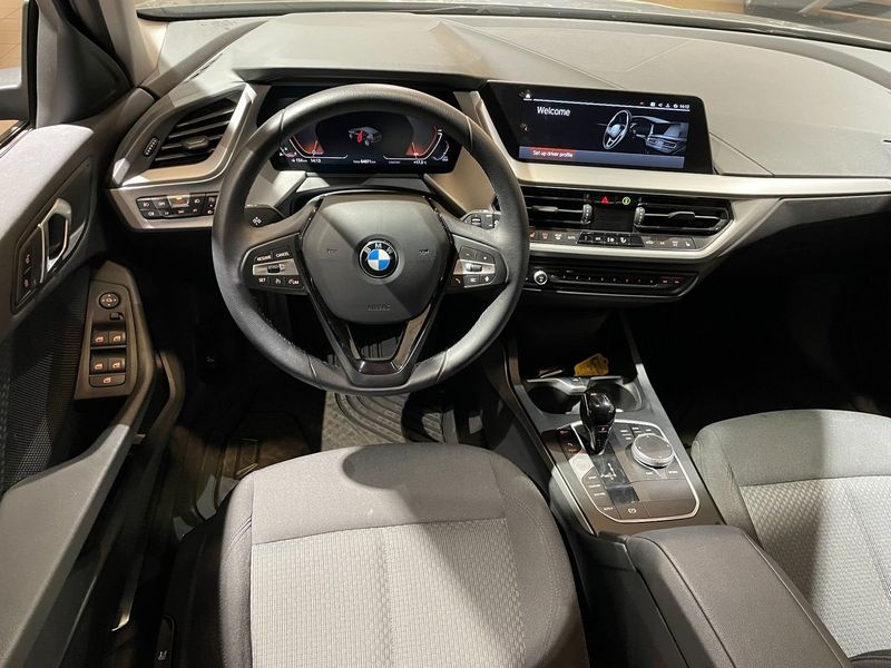 BMW 118 bild 6
