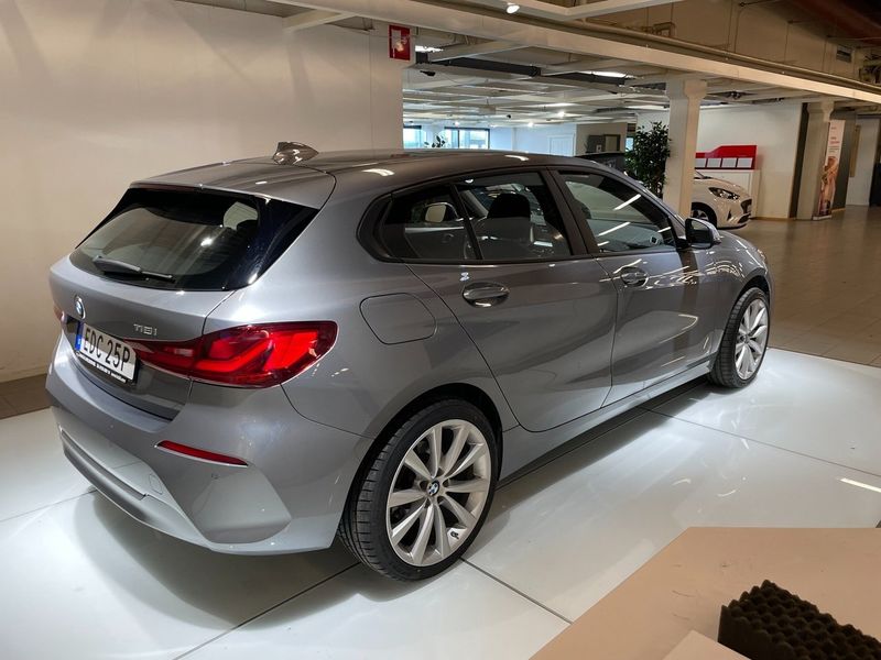 BMW 118 bild 10