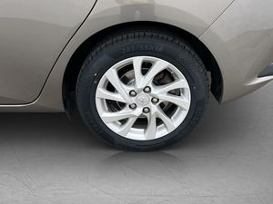 Toyota Auris bild 28