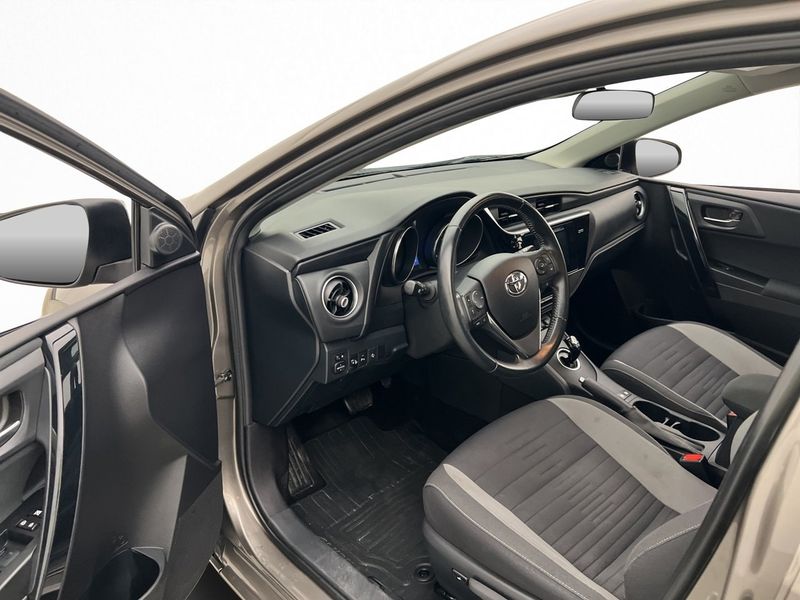 Toyota Auris bild 8