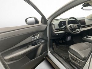 Nissan Ariya bild 15