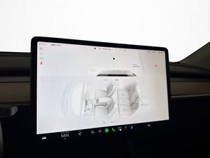 Tesla Model Y bild 27