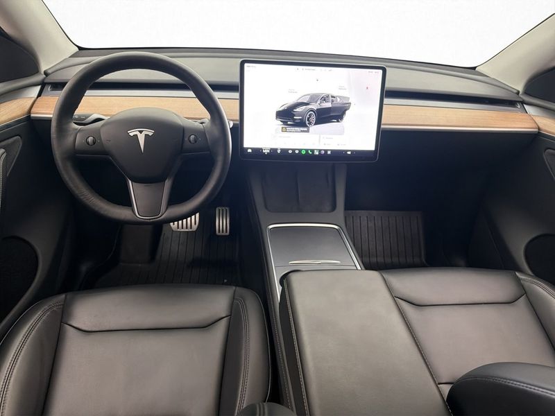 Tesla Model Y bild 19
