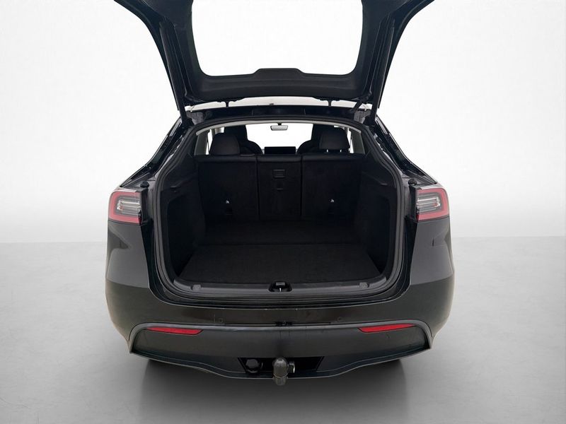 Tesla Model Y bild 11