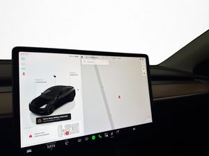 Tesla Model Y bild 29